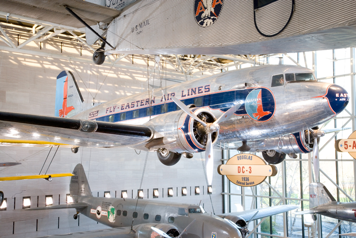 Douglas DC-3